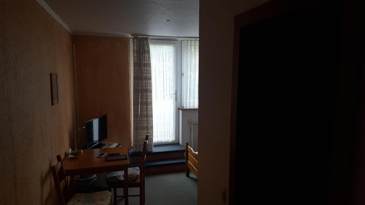 Zimmer Im Gruenen 부퍼탈 외부 사진